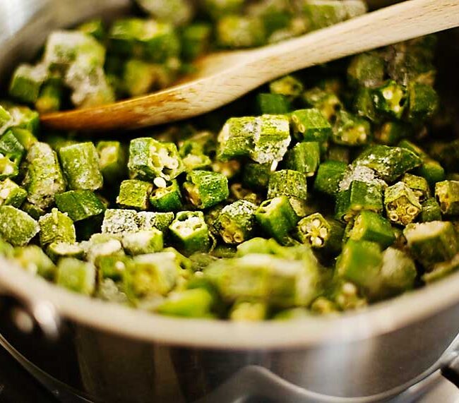 Curried Okra Recipe. Indian flavours, Indian recipe, vegetarian, vegan, vegetarian recipes