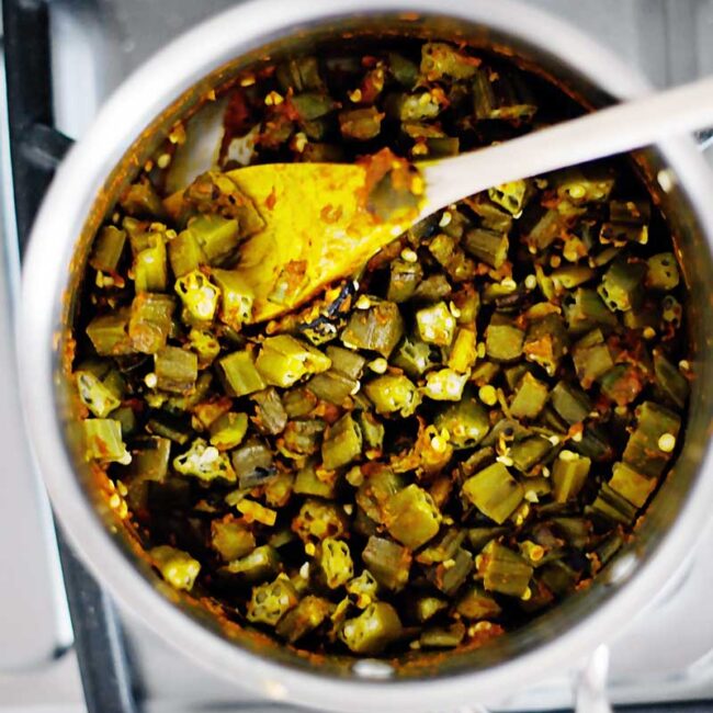 Curried Okra Recipe. Indian flavours, Indian recipe, vegetarian, vegan,