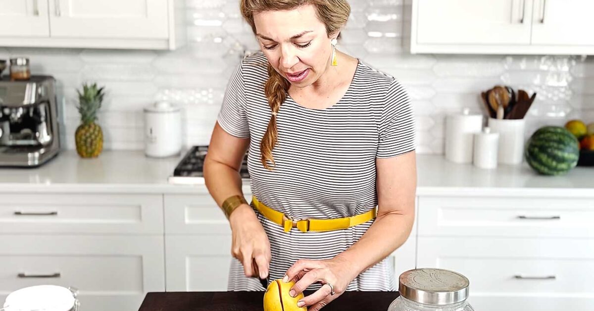 The easiest and fastest way to cut a mango into cubes! Follow along with me for lots of basic culinary techniques! kids can cook, kids cooking lessons, basic cooking techniques