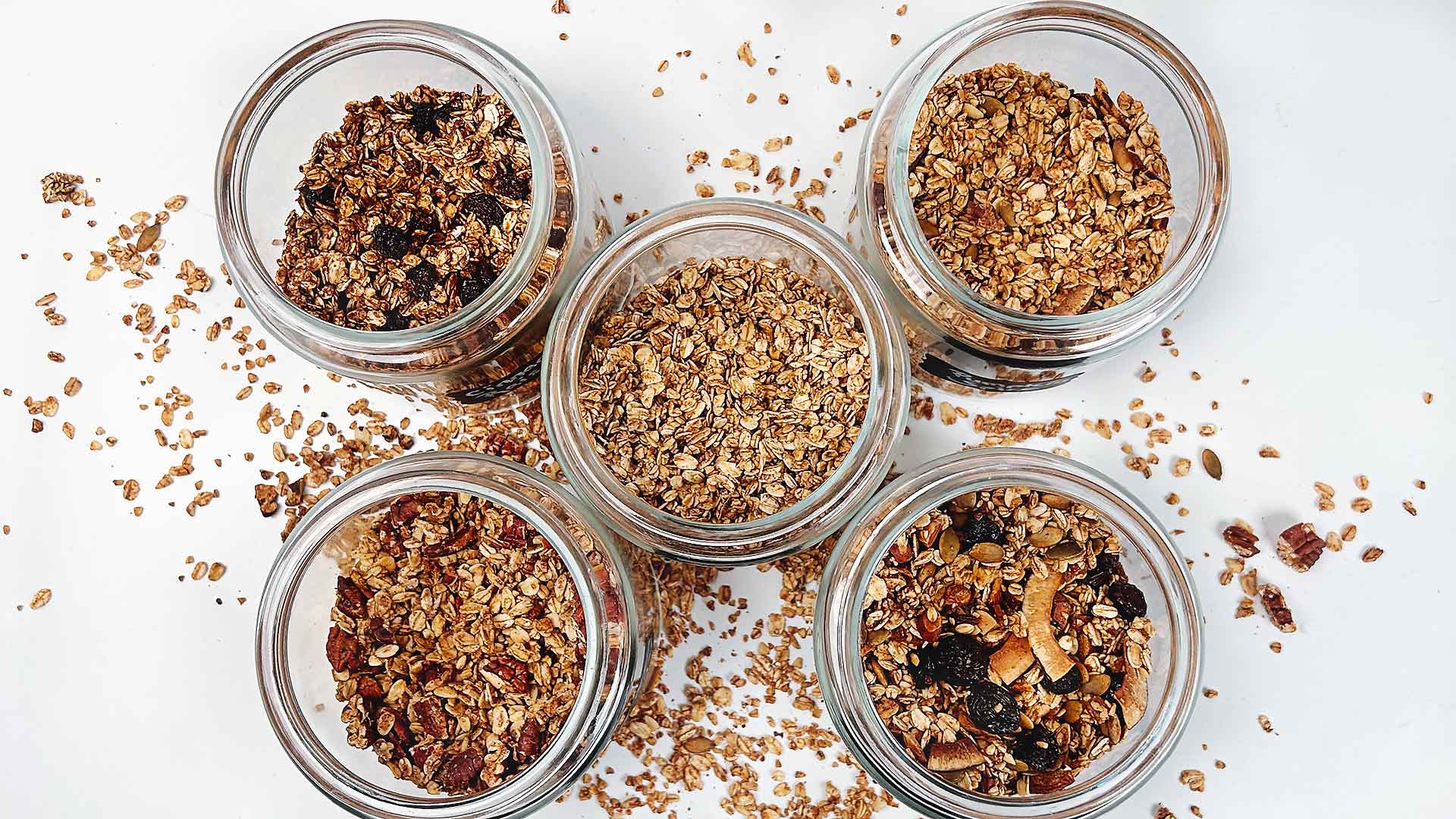 Discover the art of crafting delectable homemade granola with our step-by-step guide. From choosing wholesome ingredients to achieving the perfect crunch, our blog has all the tips and tricks you need. Say goodbye to store-bought granola and hello to a healthier, tastier breakfast option. Try it now! #homemade, #granola, #granolarecipe, #classicgranola, #cooking, #savemoneyongroceries, #healthyrecipes