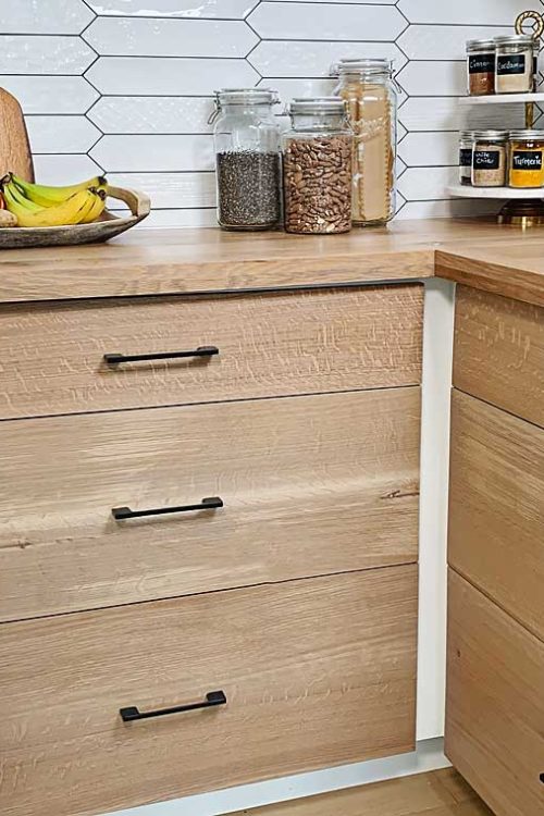 Wooden countertops & sliding drawers offer a timeless and natural appeal that can transform your kitchen or pantry into a cozy and functional space. If you’re looking to add a touch of rustic charm to your culinary haven, follow this step-by-step guide on how to build a wooden countertop. We'll show you how to make your countertop look like it's WAY thicker than it is! We will show you exactly how we created the most perfect Kitchen Pantry! Starting with building a kitchen base cabinet frame. DIY kitchen renos, pantry renovation, DIY kitchen renos, pantry design pantry inspiration pantry idea, pantry renos, DIY butlers pantry, diy, DIY cabinet with drawers, DIY kitchen base cabinet, diy kitchen renos, DIY pantry reno, DIY projects, DIY renos, diy kitchen, butlers pantry